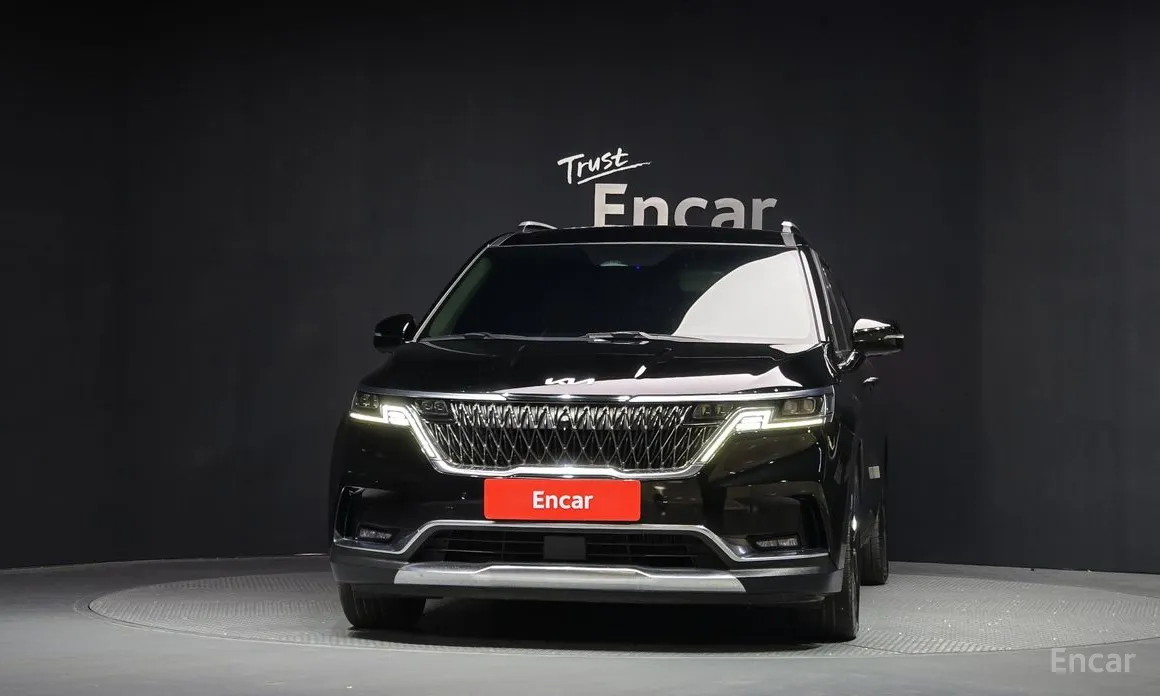 Photo 3 - Kia Carnival