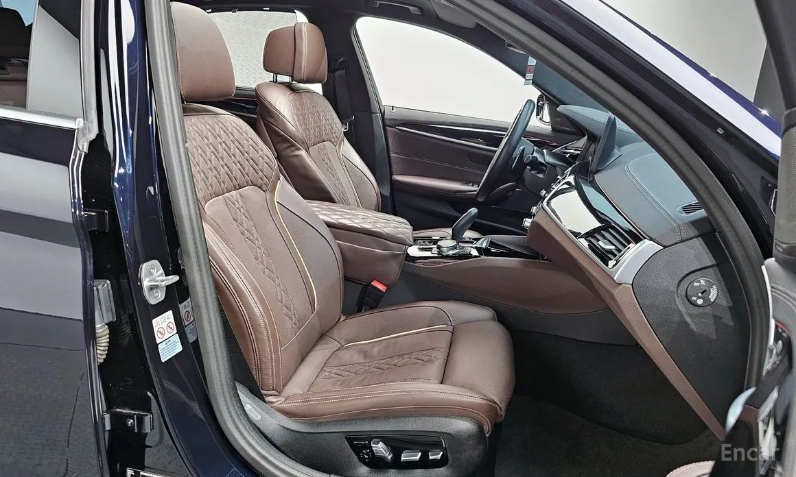 Фото 10 - BMW 5 Series