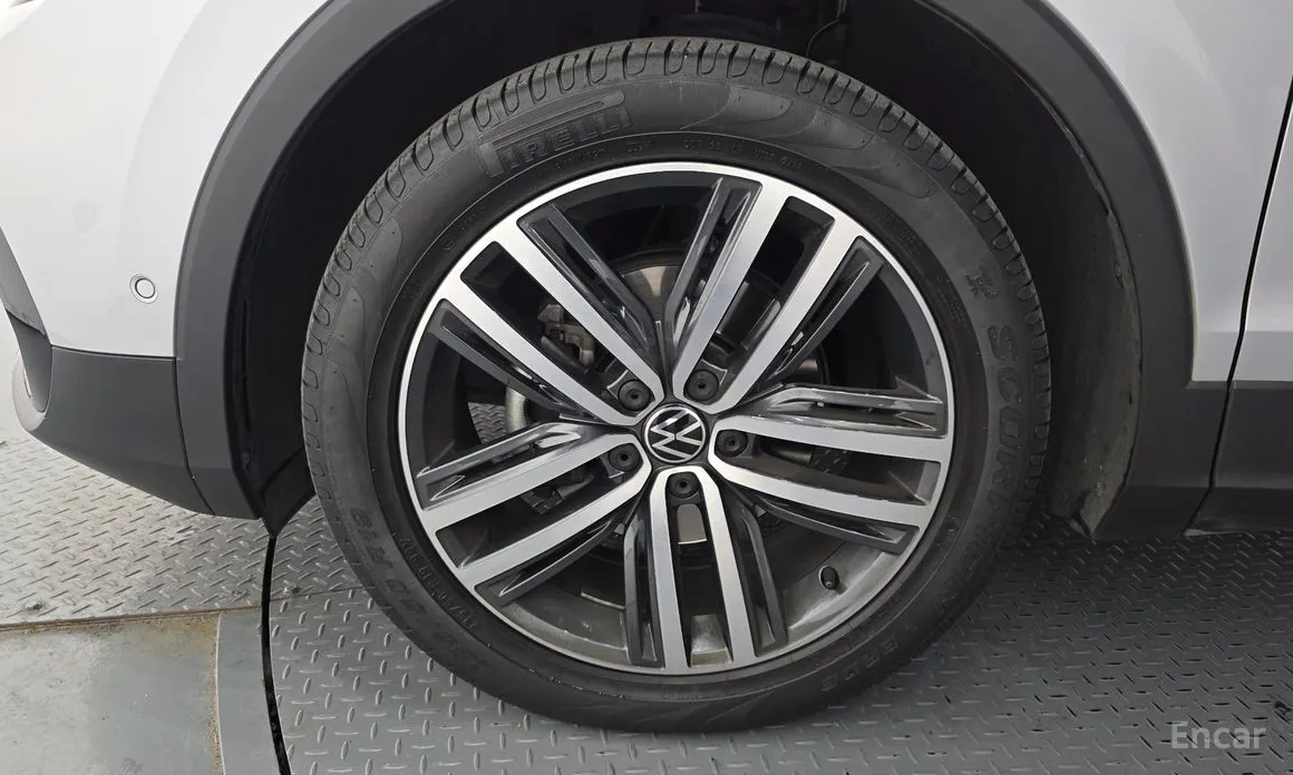 Фото 5 - Volkswagen Tiguan