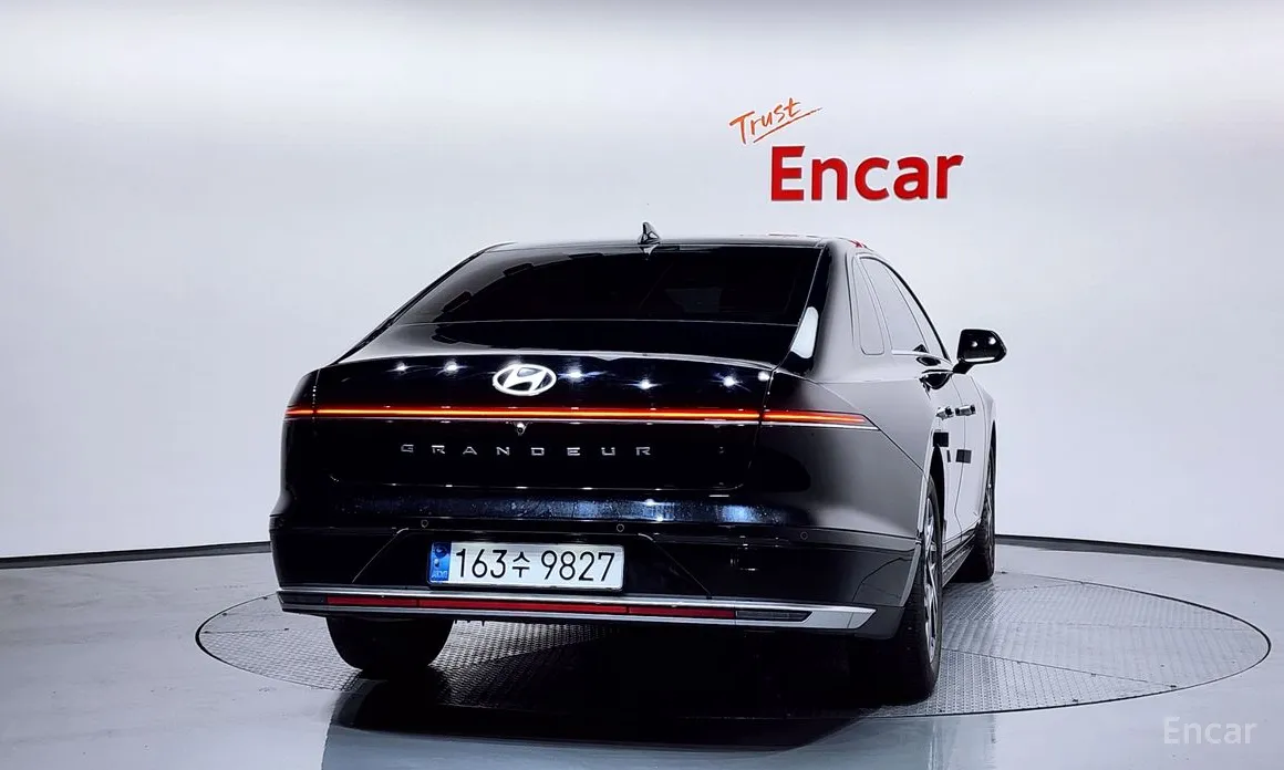 Фото 4 - Hyundai Grandeur