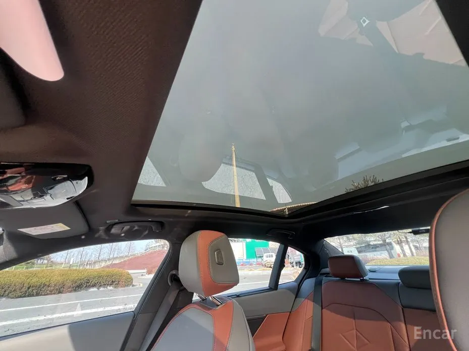 Фото 17 - BMW 5 Series