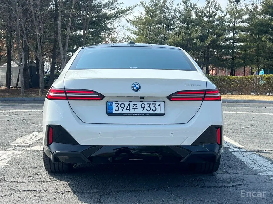 Фото 6 - BMW 5 Series