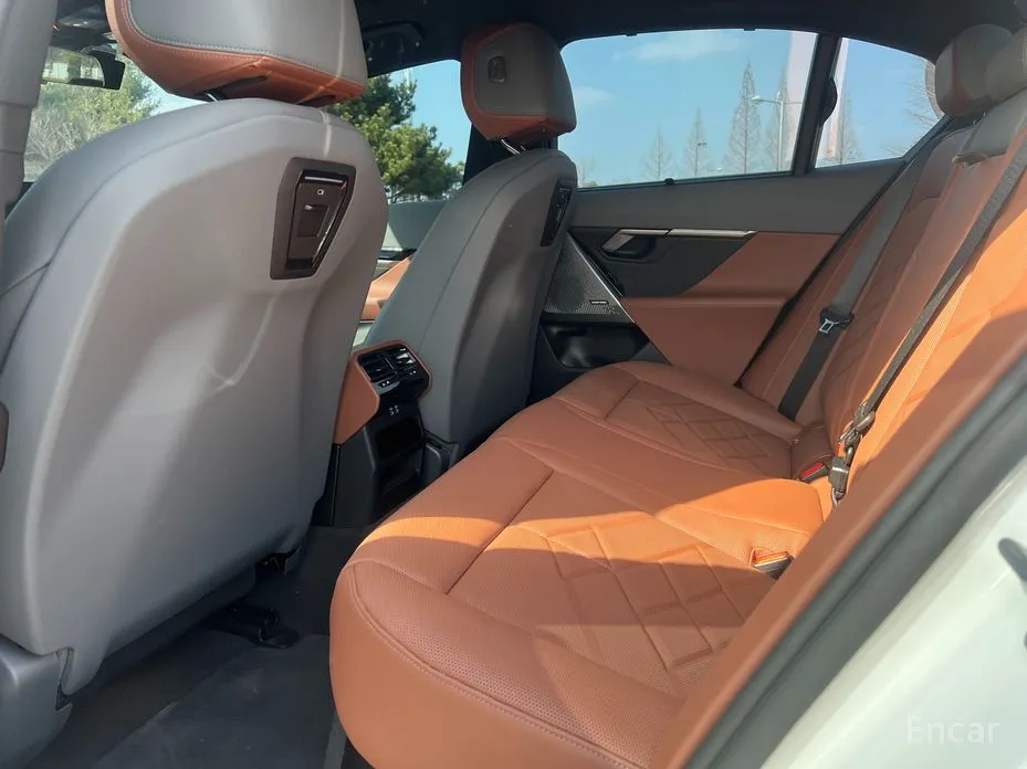 Фото 9 - BMW 5 Series