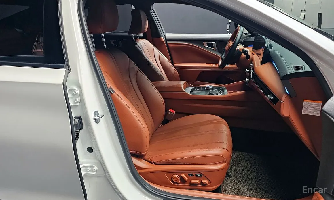 Фото 10 - Kia K8