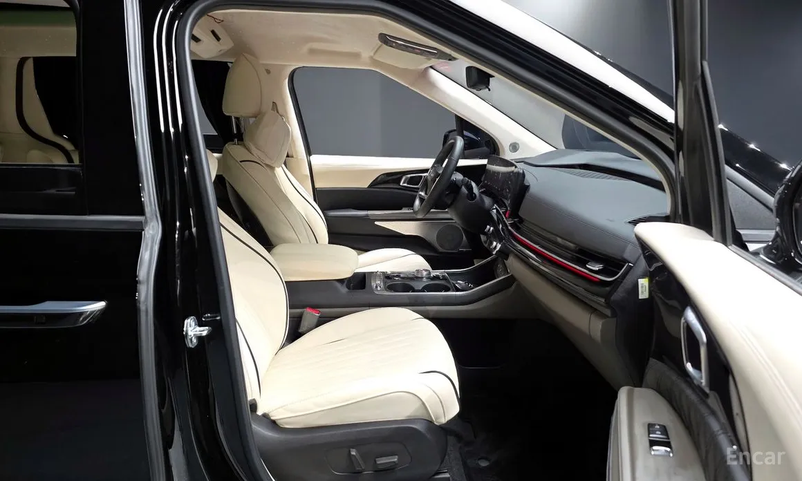 Фото 10 - Kia Carnival