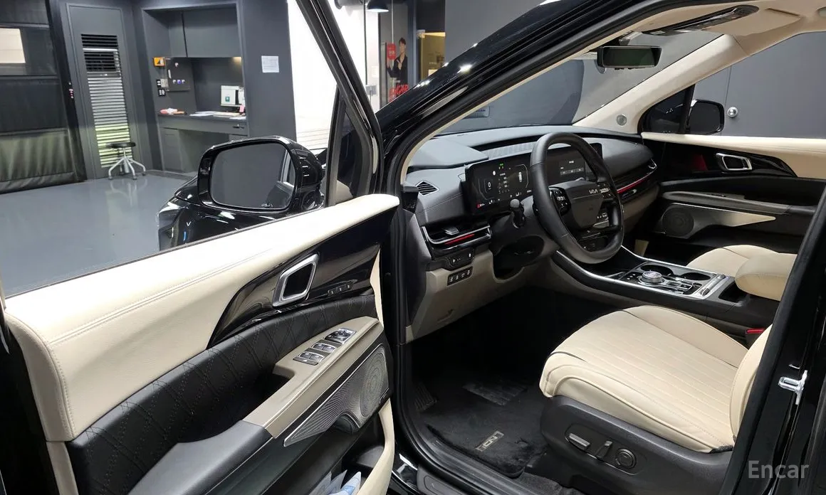 Фото 11 - Kia Carnival