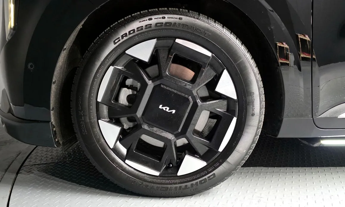 Фото 5 - Kia Carnival