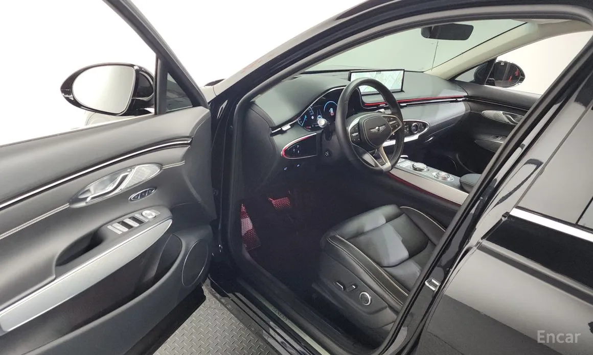 Фото 10 - Genesis GV70