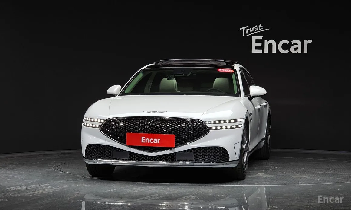 Фото 3 - Genesis G90