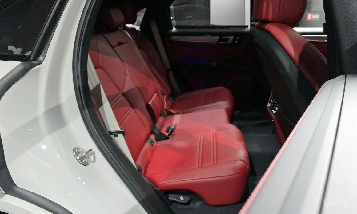 Фото 12 - Porsche Cayenne