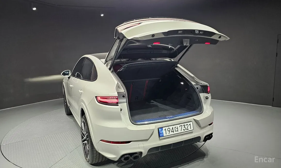 Фото 20 - Porsche Cayenne