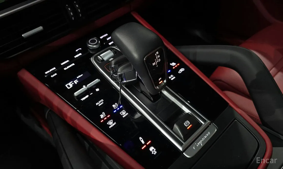 Фото 9 - Porsche Cayenne