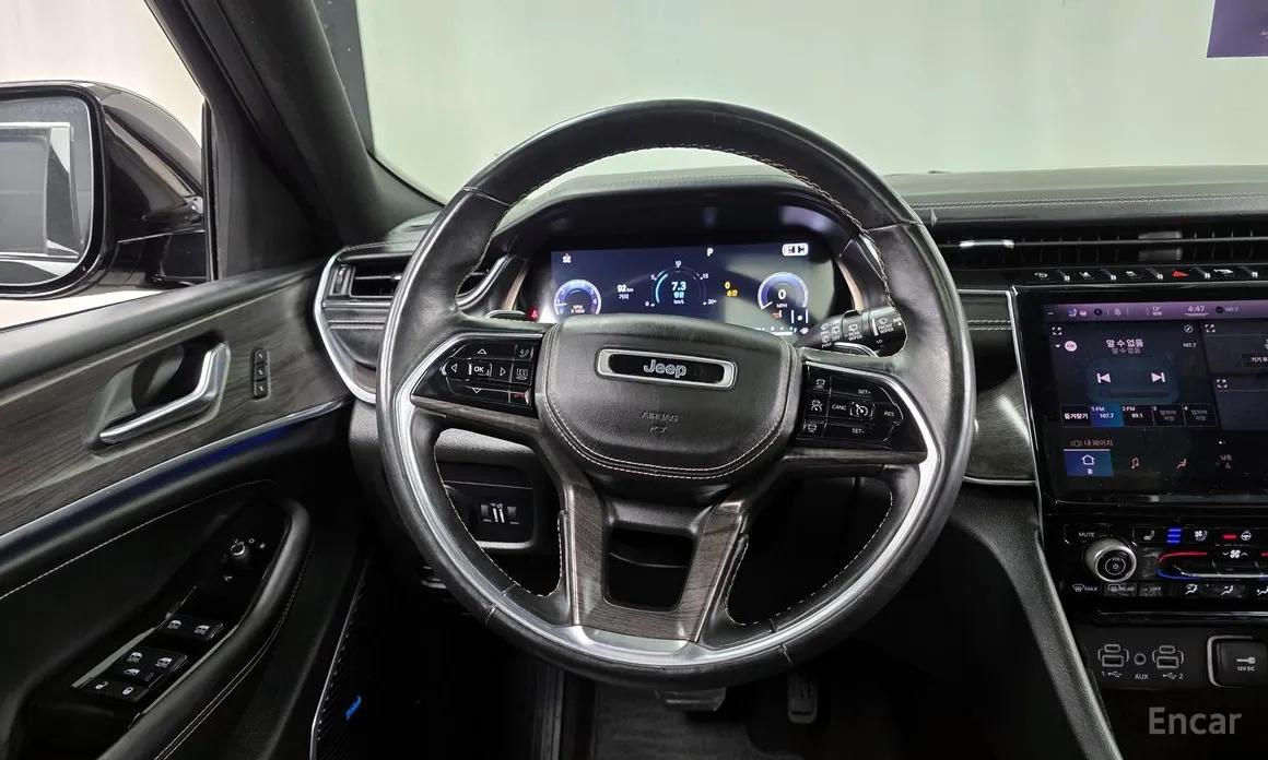 Photo 13 - Jeep Cherokee