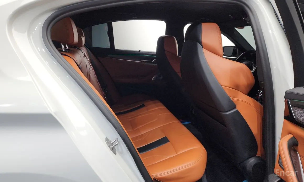 Фото 12 - BMW M5