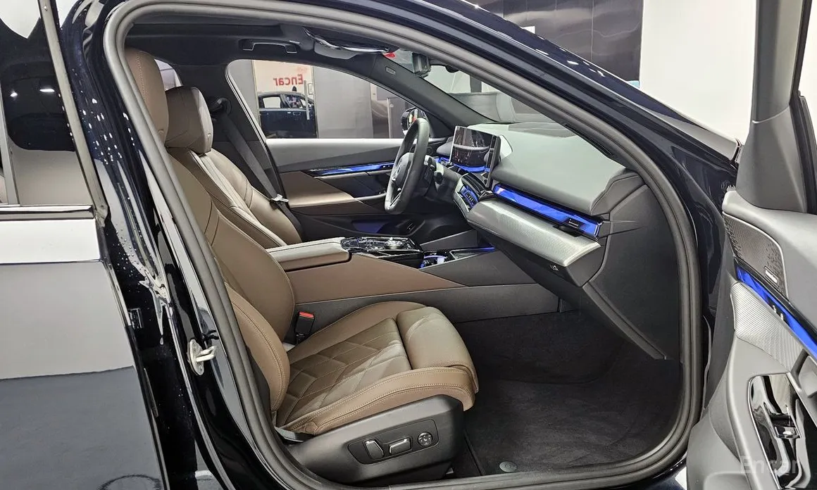 Фото 10 - BMW 5 Series