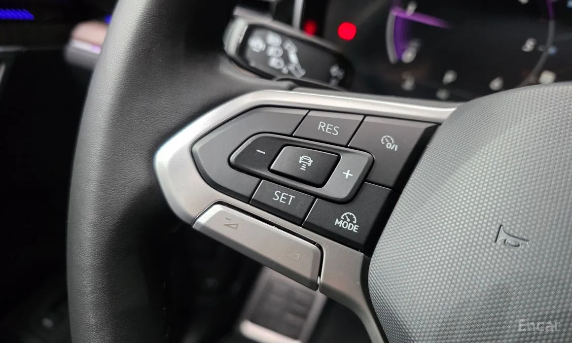 Фото 12 - Volkswagen Touareg