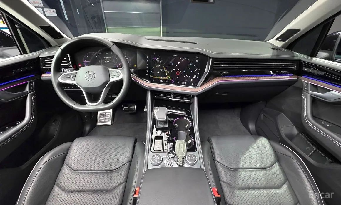 Фото 7 - Volkswagen Touareg