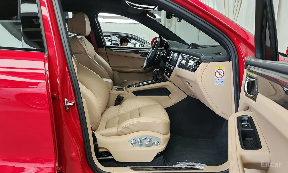 Фото 11 - Porsche Macan