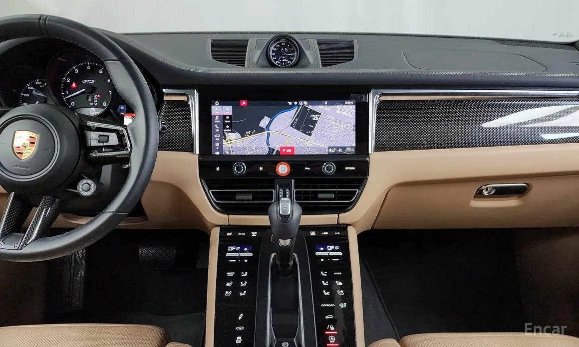 Фото 14 - Porsche Macan