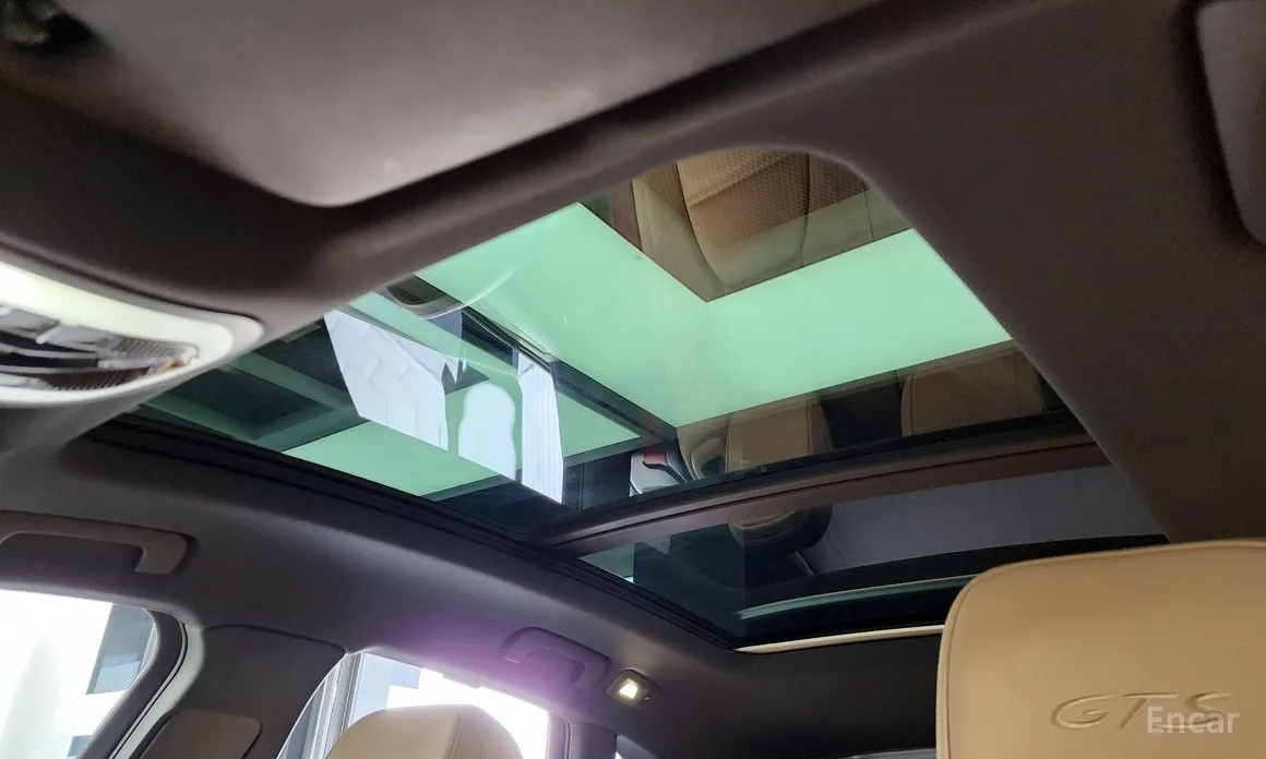 Фото 18 - Porsche Macan