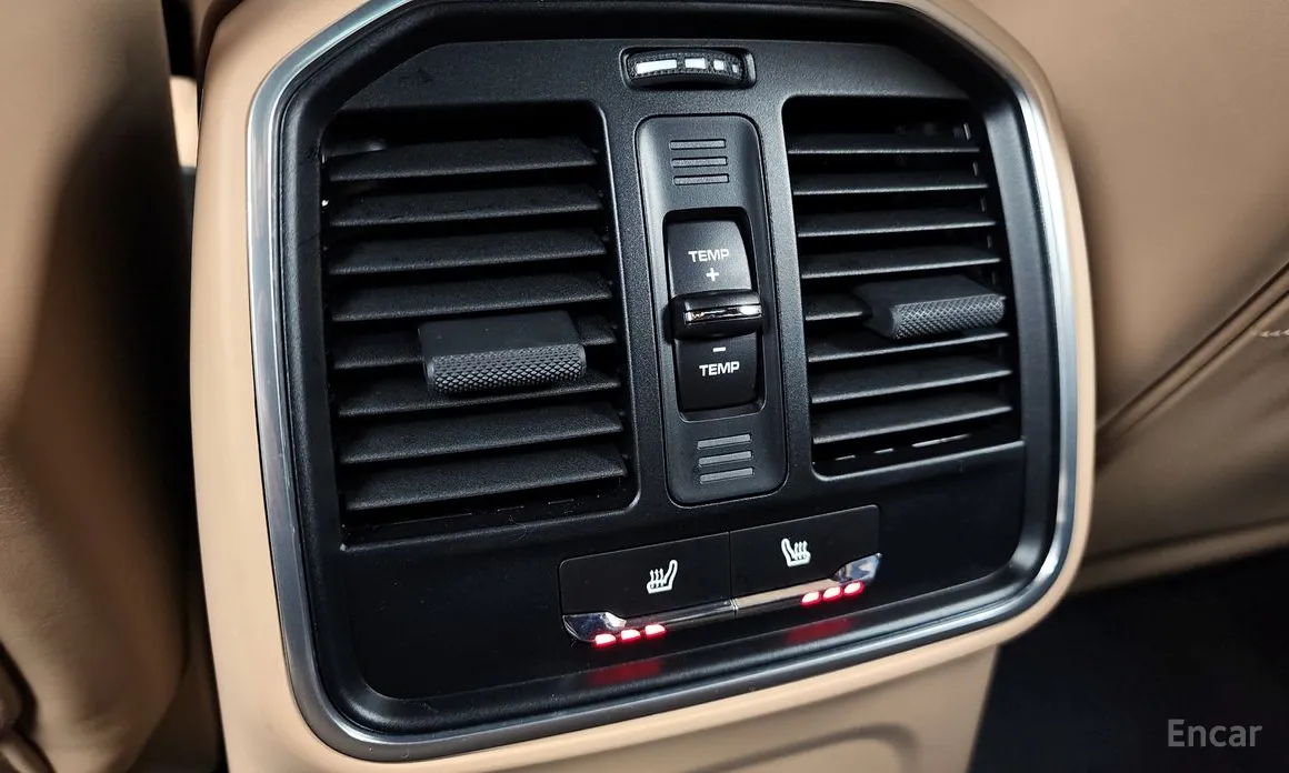 Фото 19 - Porsche Macan