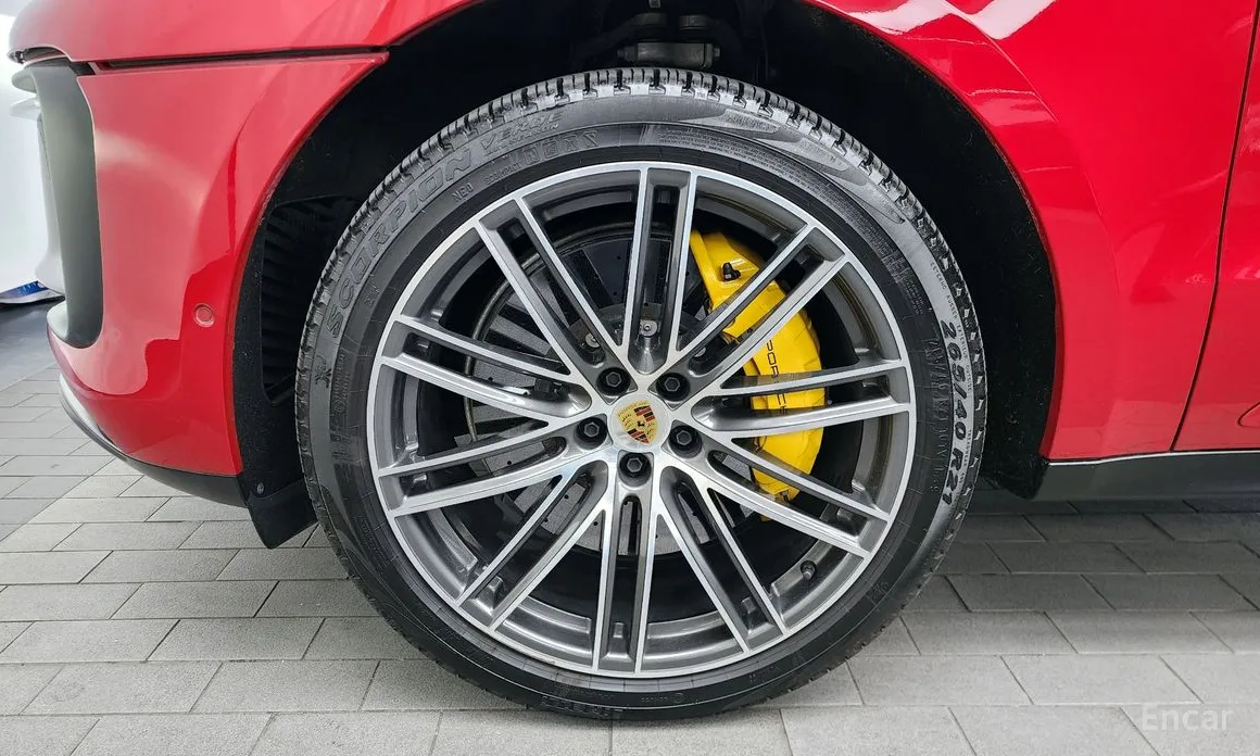 Фото 5 - Porsche Macan