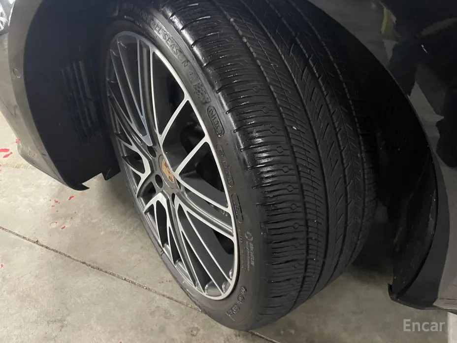 Photo 14 - Porsche Panamera