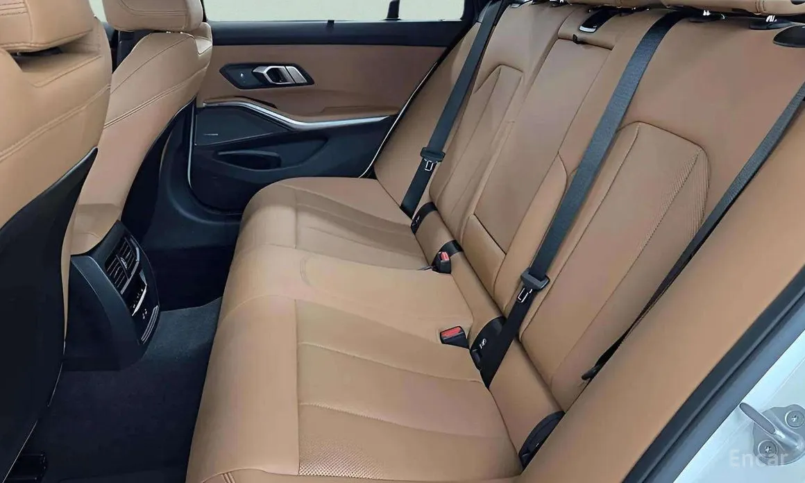 Фото 12 - BMW 3 Series