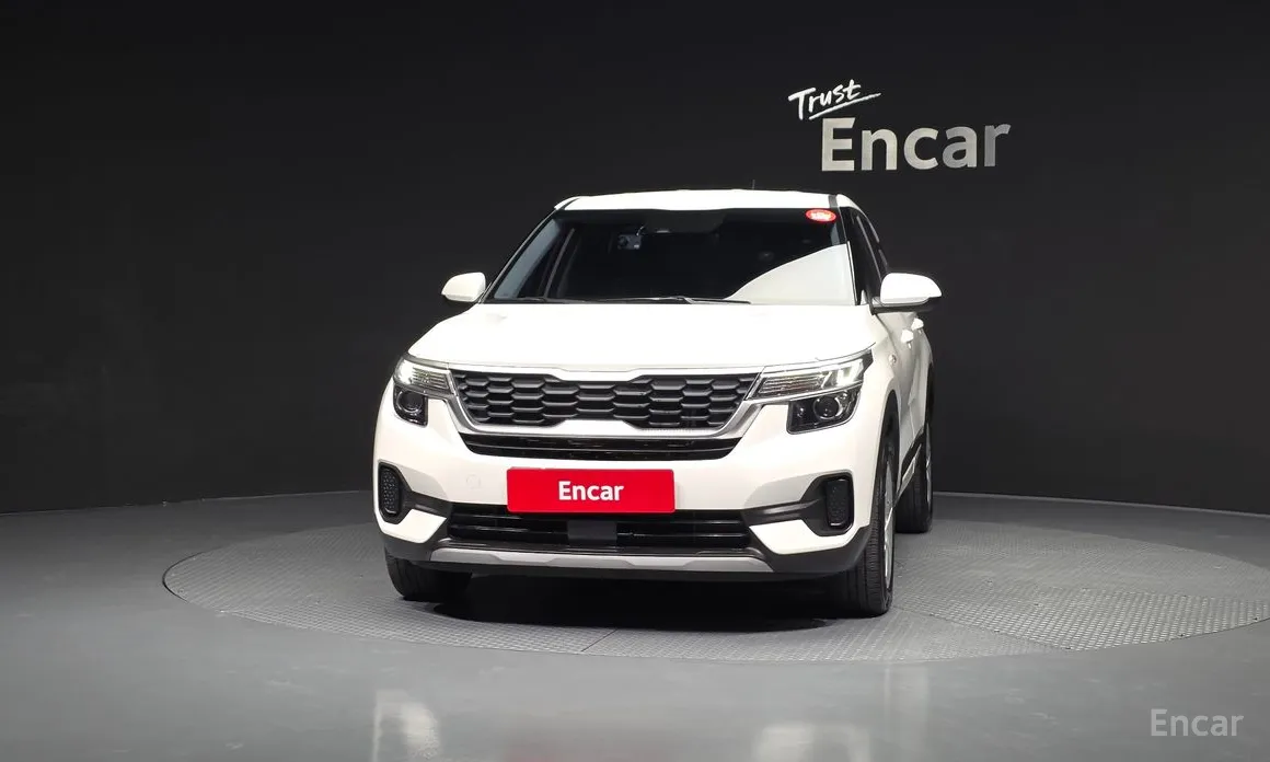 Фото 3 - Kia Seltos