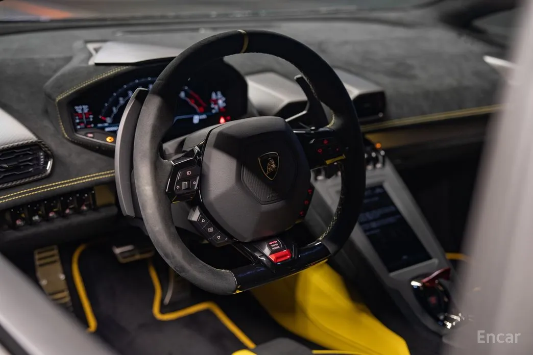 Фото 8 - Lamborghini Huracan