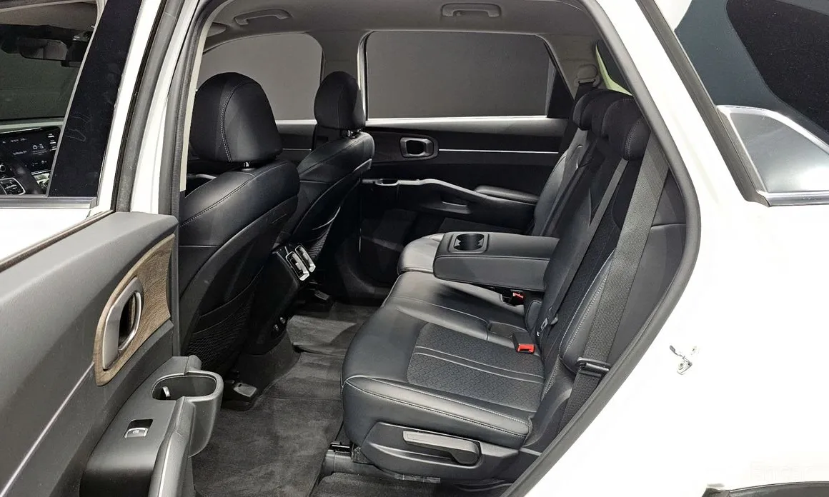 Фото 12 - Kia Sorento