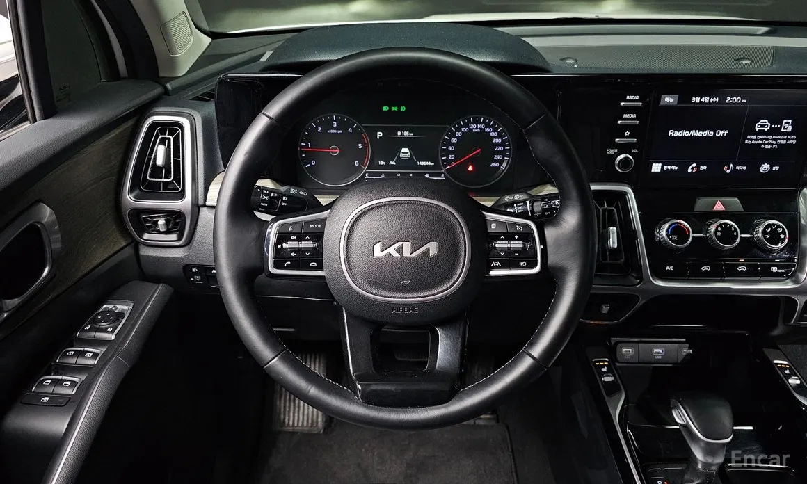 Фото 13 - Kia Sorento