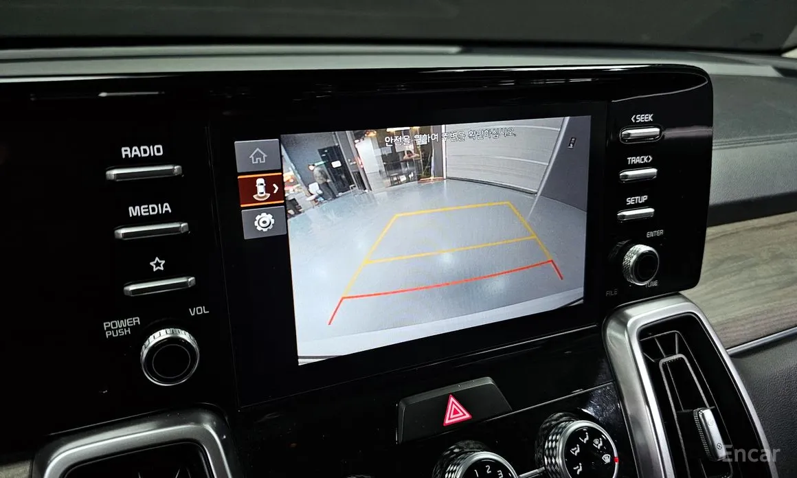 Фото 16 - Kia Sorento