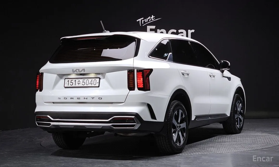 Фото 2 - Kia Sorento