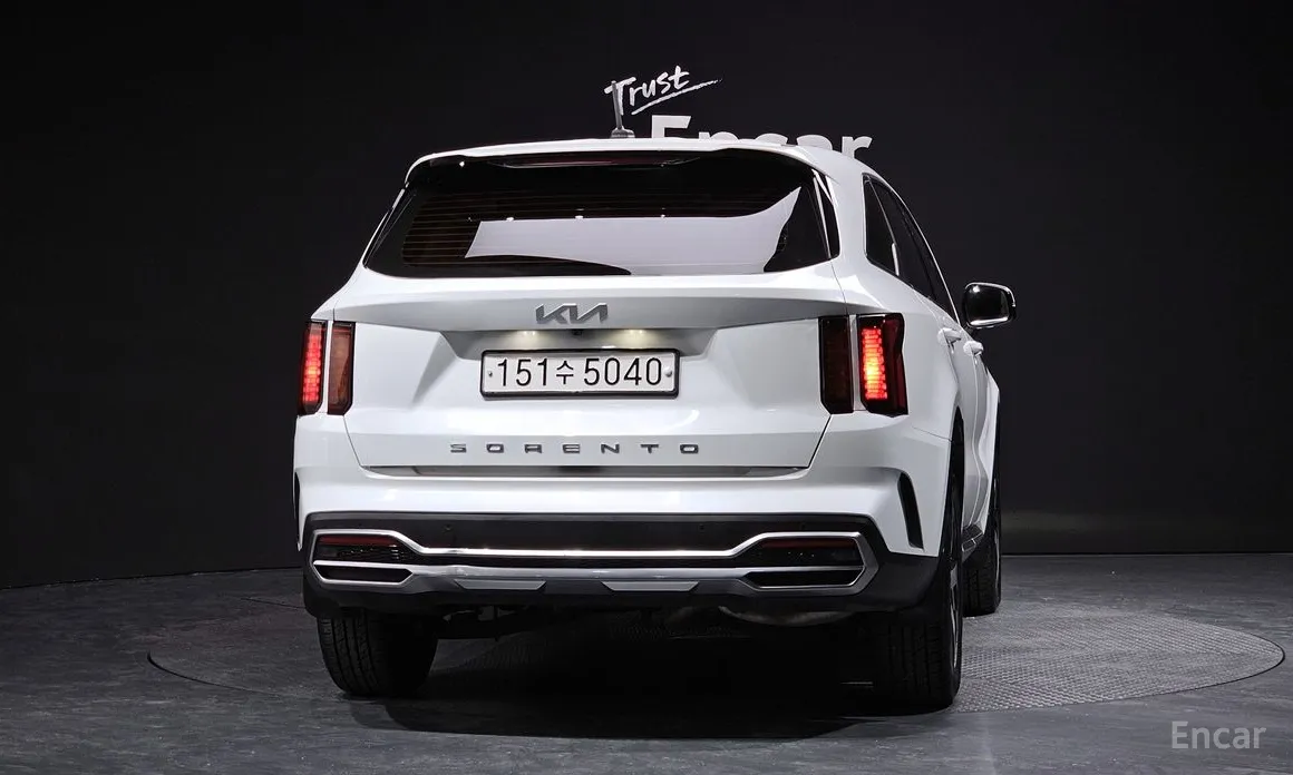 Фото 4 - Kia Sorento