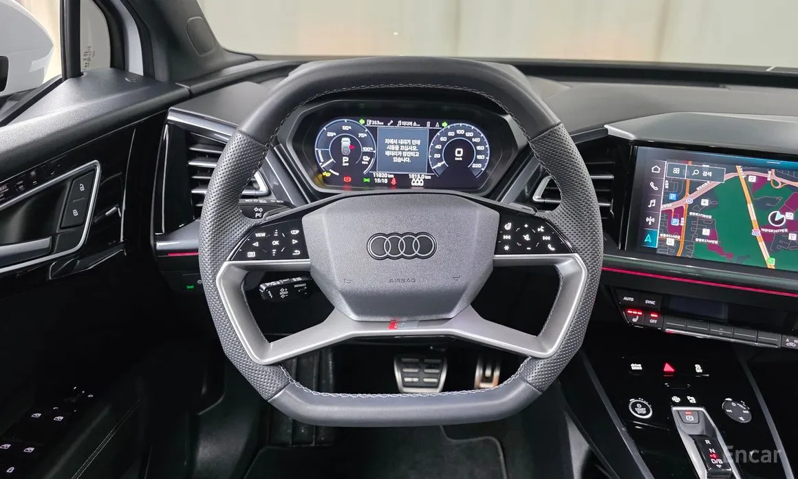 Фото 13 - Audi Q4 e-tron