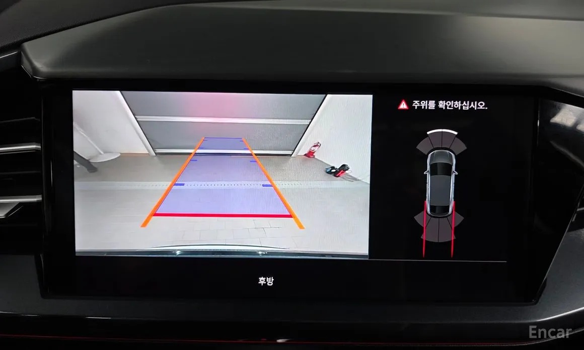 Фото 15 - Audi Q4 e-tron