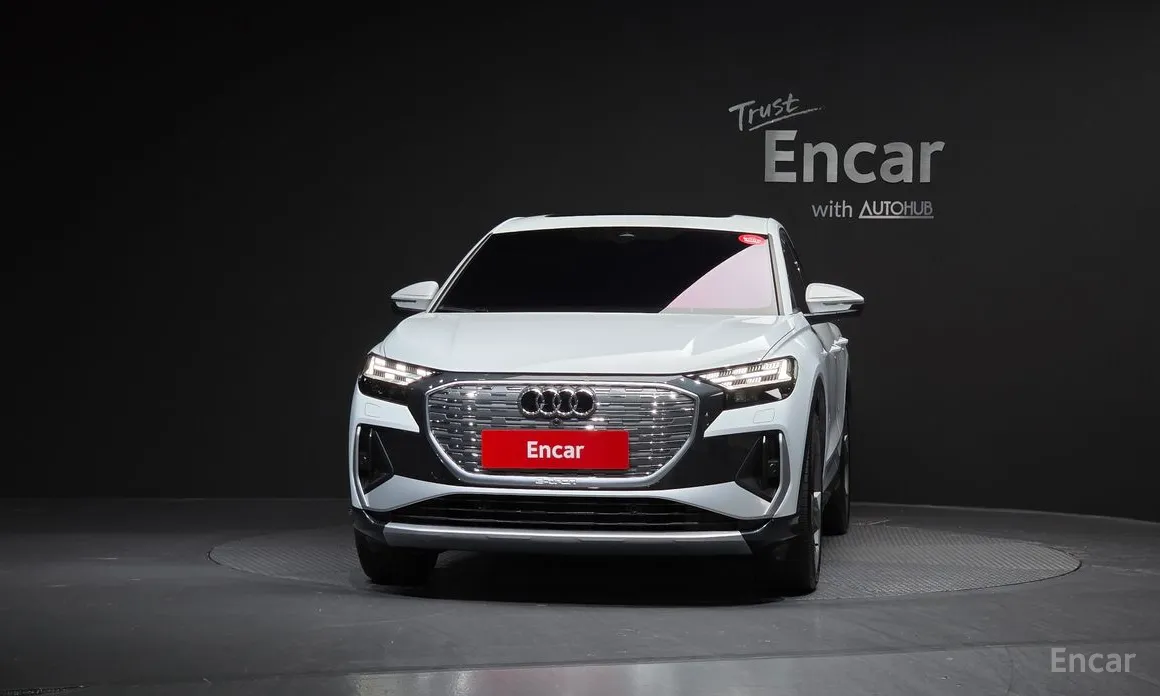 Фото 3 - Audi Q4 e-tron