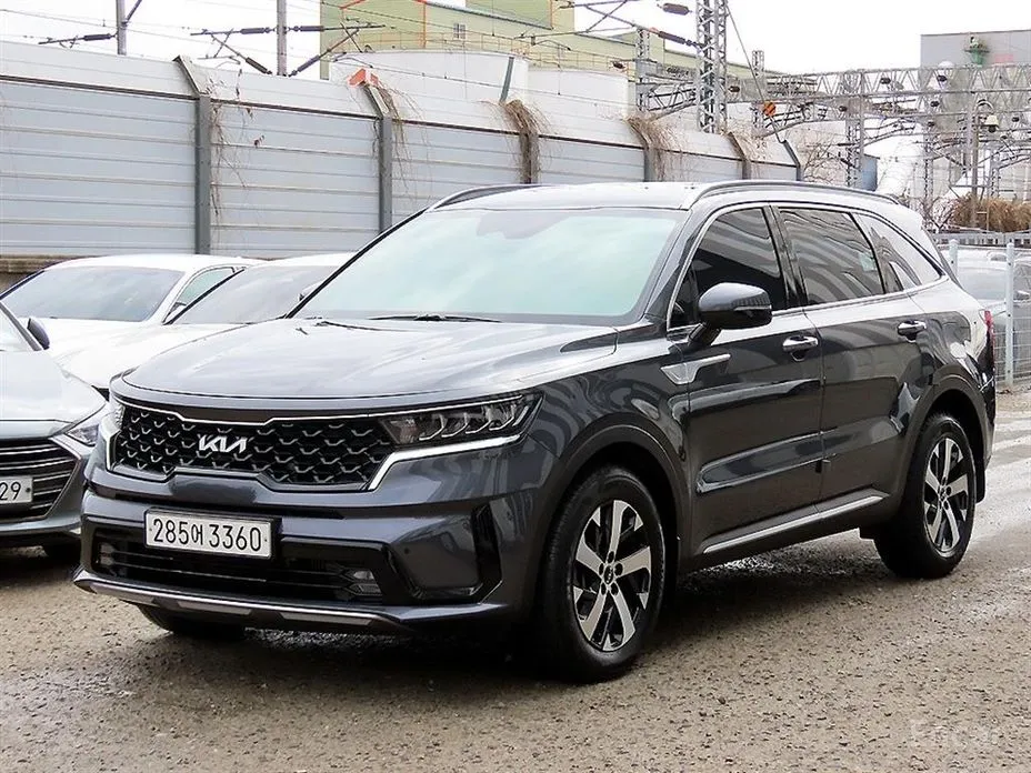 Фото 2 - Kia Sorento