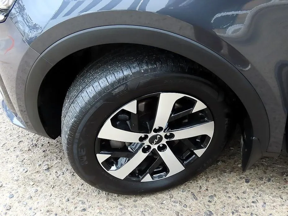 Фото 20 - Kia Sorento