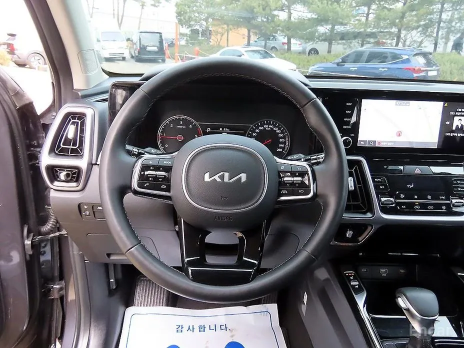 Фото 8 - Kia Sorento