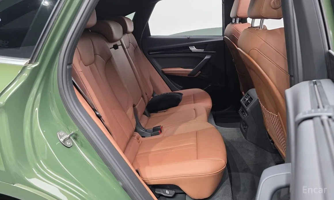 Фото 12 - Audi Q5