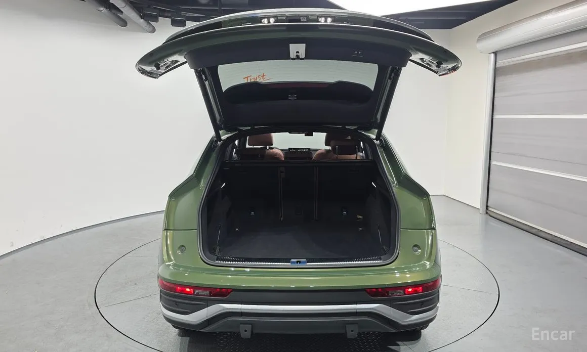 Фото 20 - Audi Q5