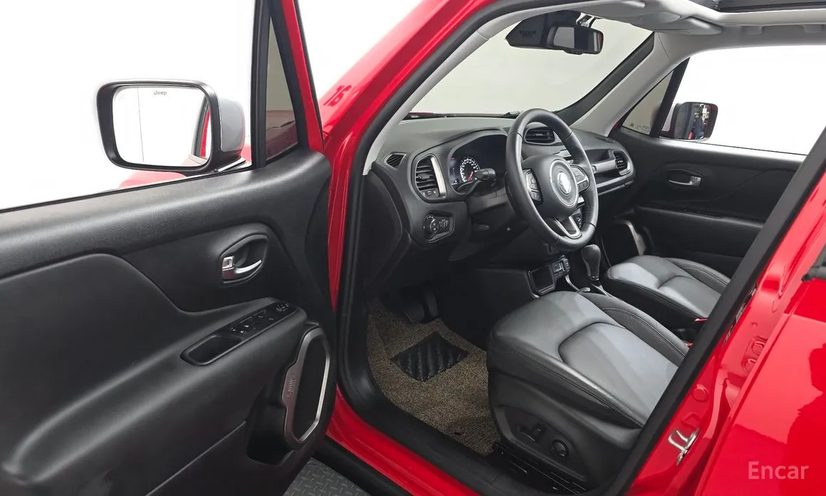 Фото 10 - Jeep Renegade