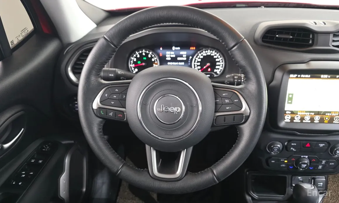 Фото 13 - Jeep Renegade