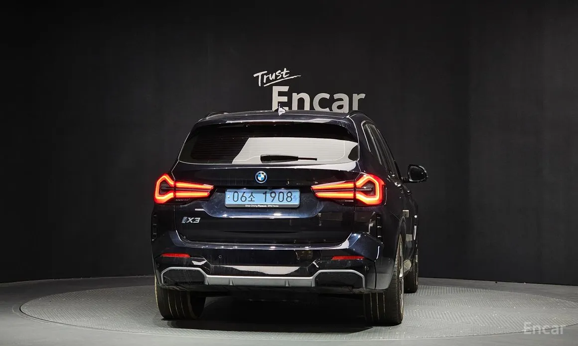 Фото 4 - BMW iX3