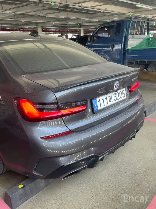 Photo 4 - BMW 3 Series