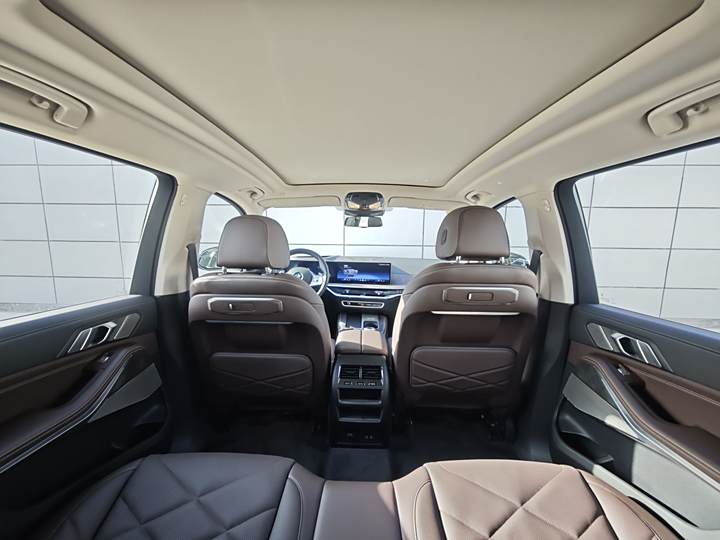 Фото 16 - BMW X5