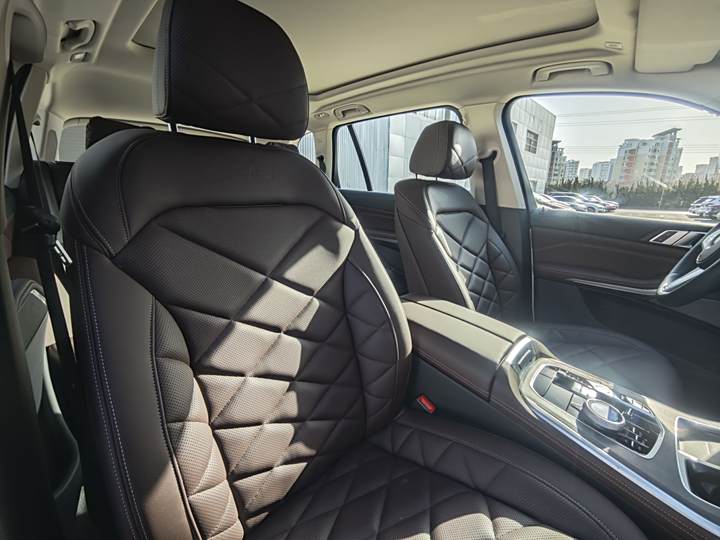 Фото 19 - BMW X5