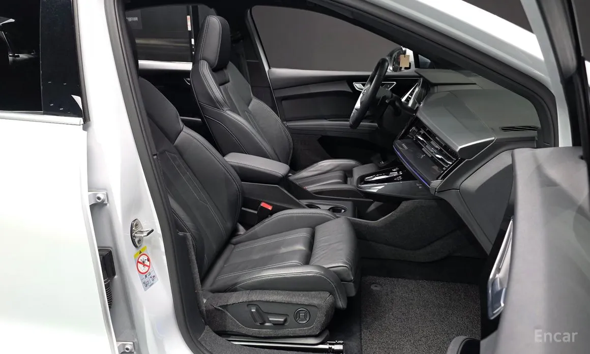 Фото 10 - Audi Q4 e-tron